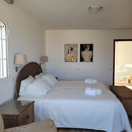 Dom wakacyjny Volcanes, Big House, Gardens Heated Pool *