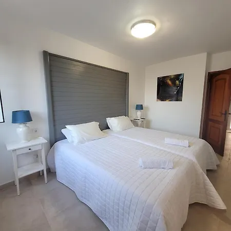 Dom wakacyjny Volcanes, Big House, Gardens Heated Pool *