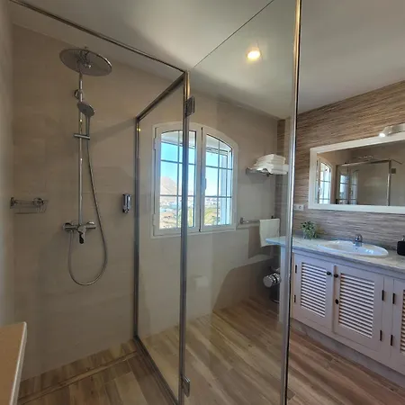 Dom wakacyjny Volcanes, Big House, Gardens Heated Pool