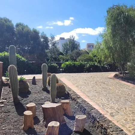 Tatil Evi Volcanes, Big House, Gardens Heated Pool