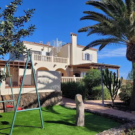 Volcanes, Big House, Gardens Heated Pool Tatil Evi La Oliva