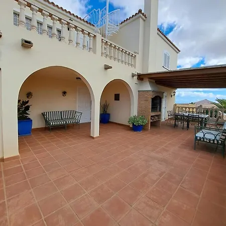 Дом отдыха Volcanes, Big House, Gardens Heated Pool