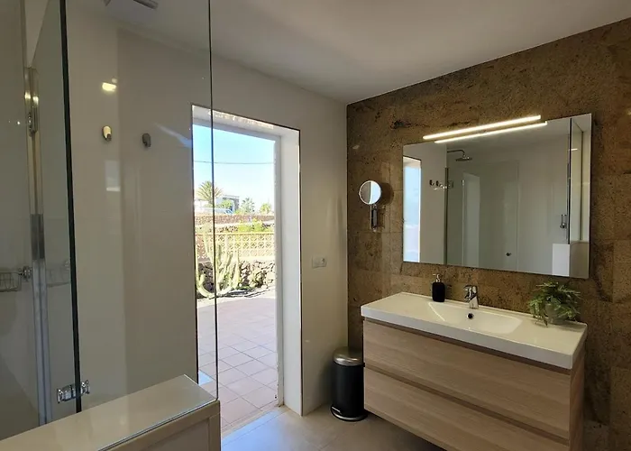 Volcanes, Big House, Gardens Heated Pool