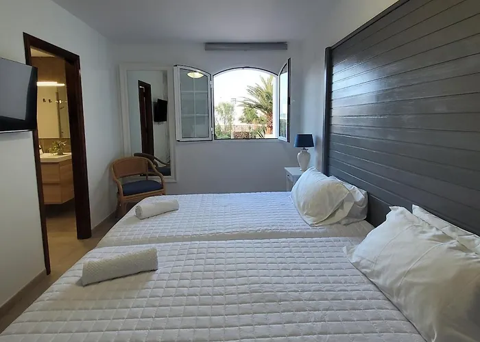 Volcanes, Big House, Gardens Heated Pool בית נופש לה אוליבה