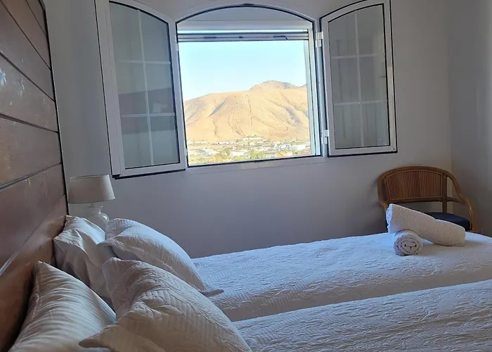 Volcanes, Big House, Gardens Heated Pool Ferienhaus *