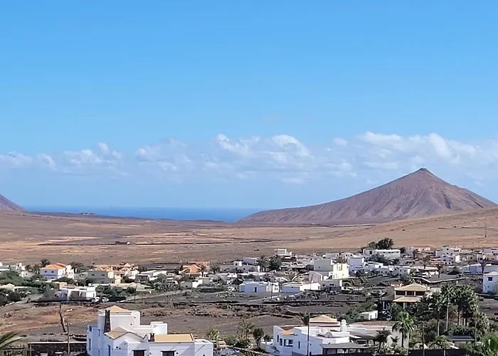 Volcanes, Big House, Gardens Heated Pool לה אוליבה